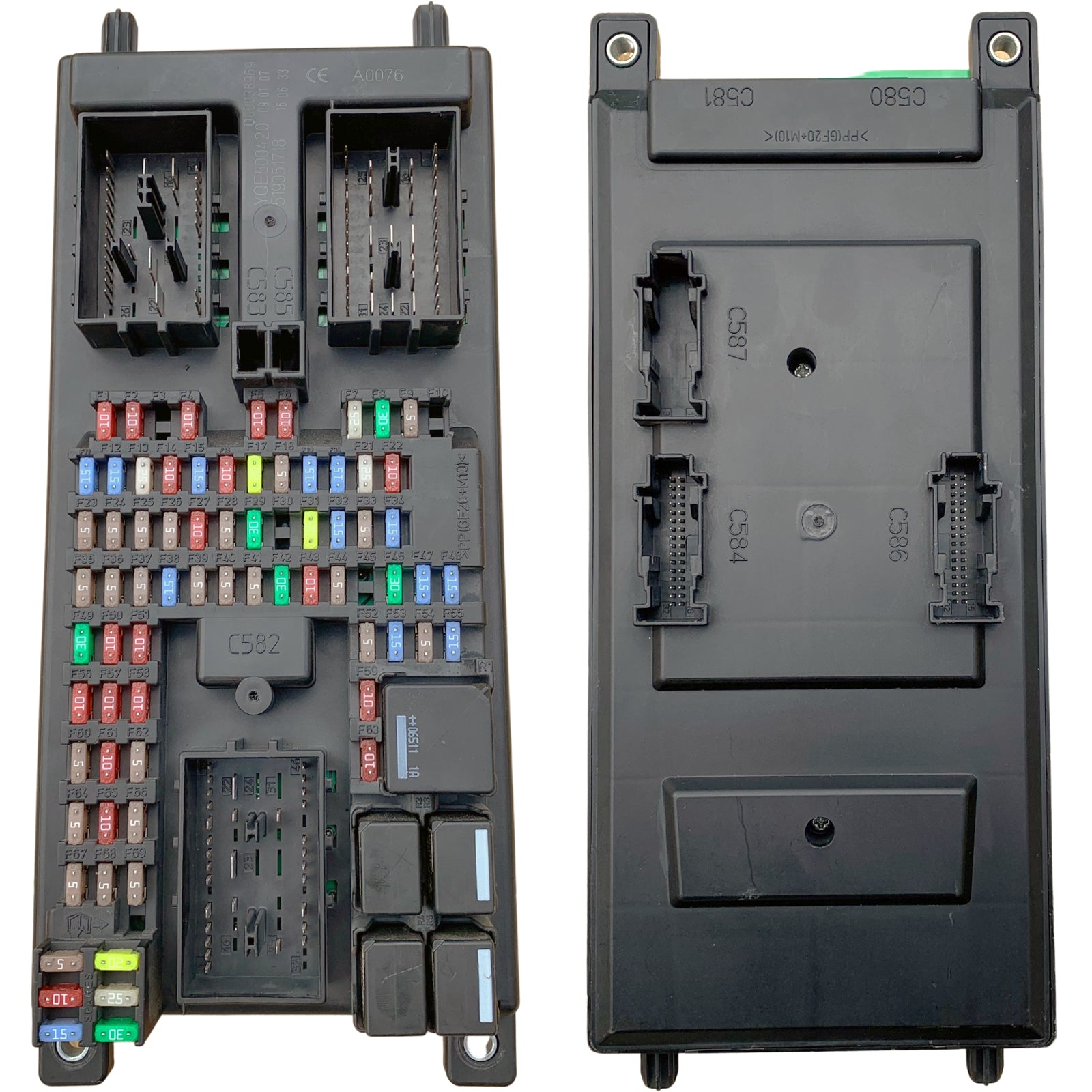 10-23 LR Discovery Sport L550 F-Type  Rear Trunk Relay Fuse Box OEM